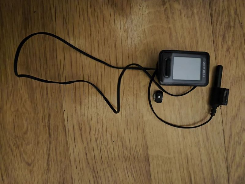 Cateye Velo 9 