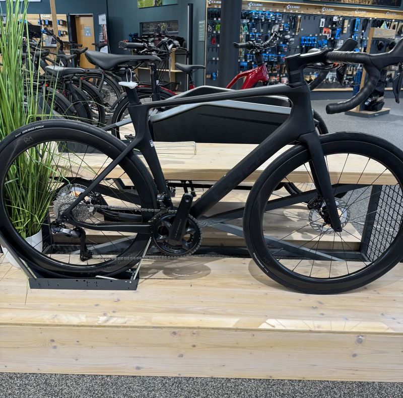 Cube Agree C62 Pro Blackline - 47,50,56,60,62