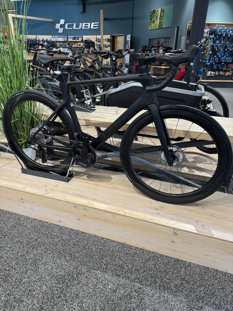 Cube Agree C62 Pro Blackline - 47,50,56,60,62