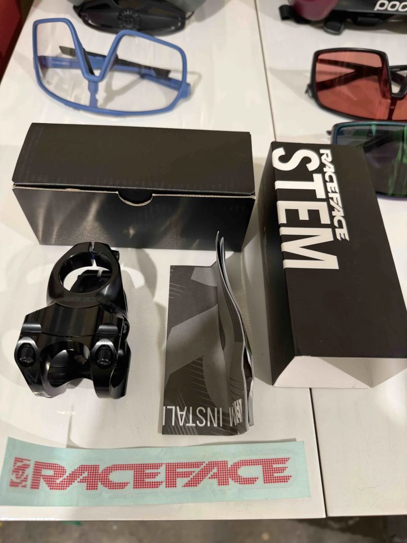 Představec Race Face TURBINE R 40mm nový!