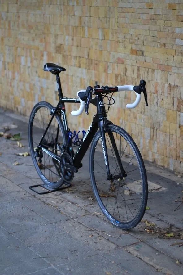 Silniční karbonové kolo Spyder 