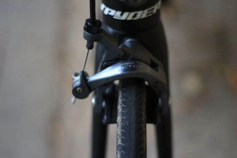 Silniční karbonové kolo Spyder 