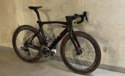 Pinarello Dogma F12, vel. 53