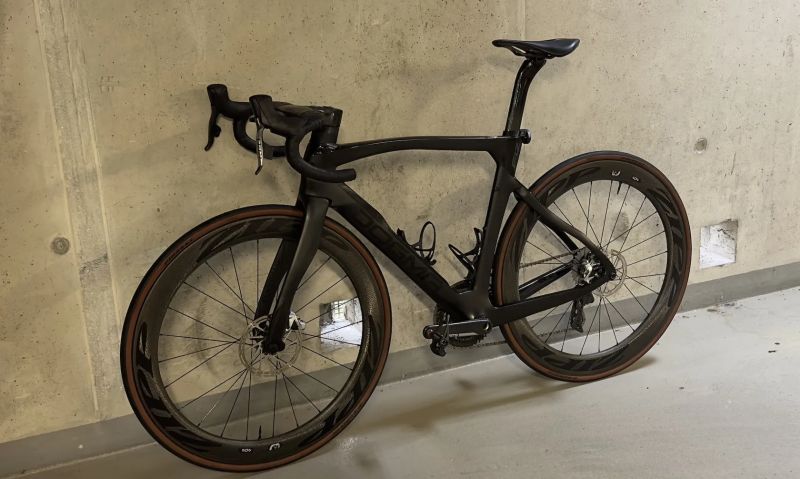 Pinarello Dogma F12, vel. 53