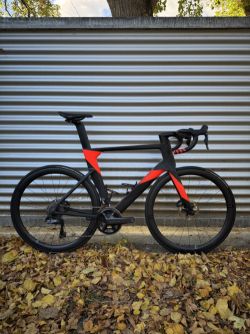 Cannondale SystemSix - Ultegra Di2 2x12, Zánovní stav