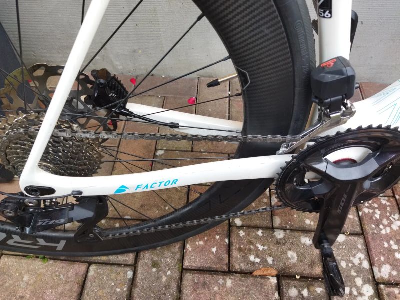 Factor Factor O2 limited edition, Custom stavba 