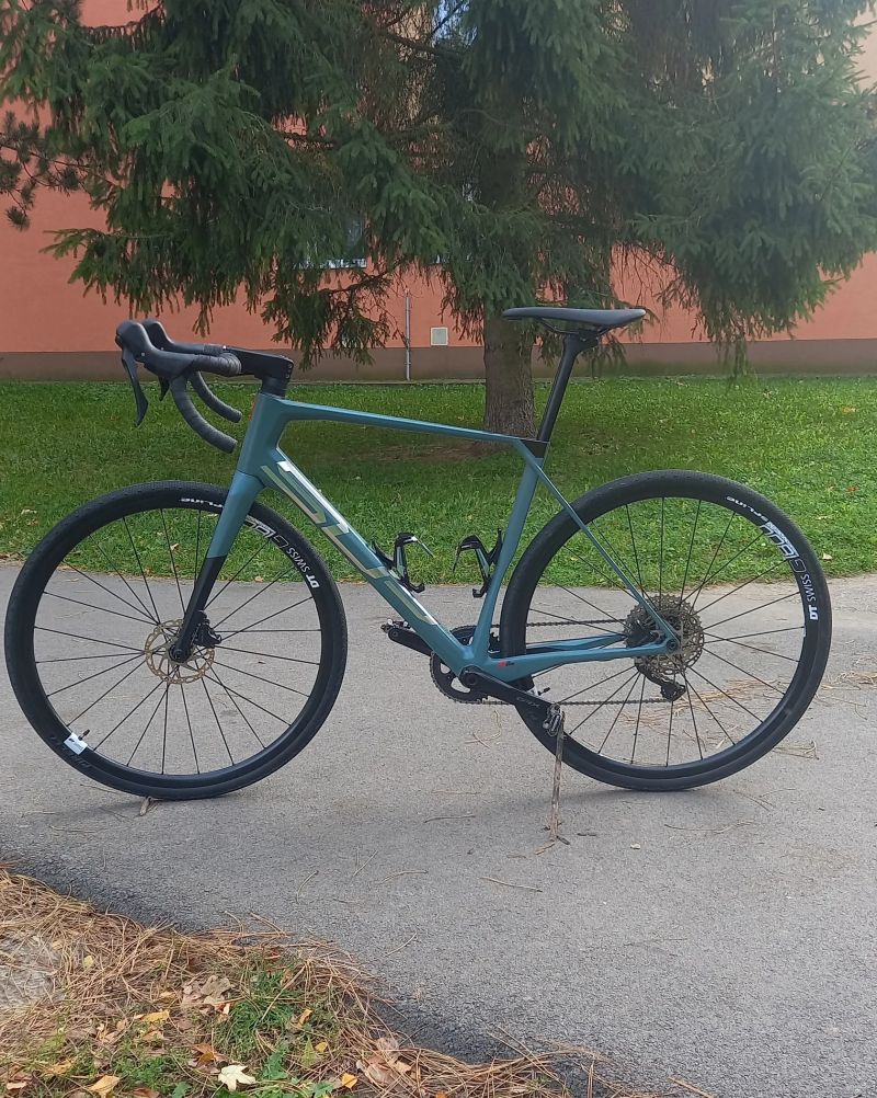 Superior X-Road Team Comp GR vel. L(56)