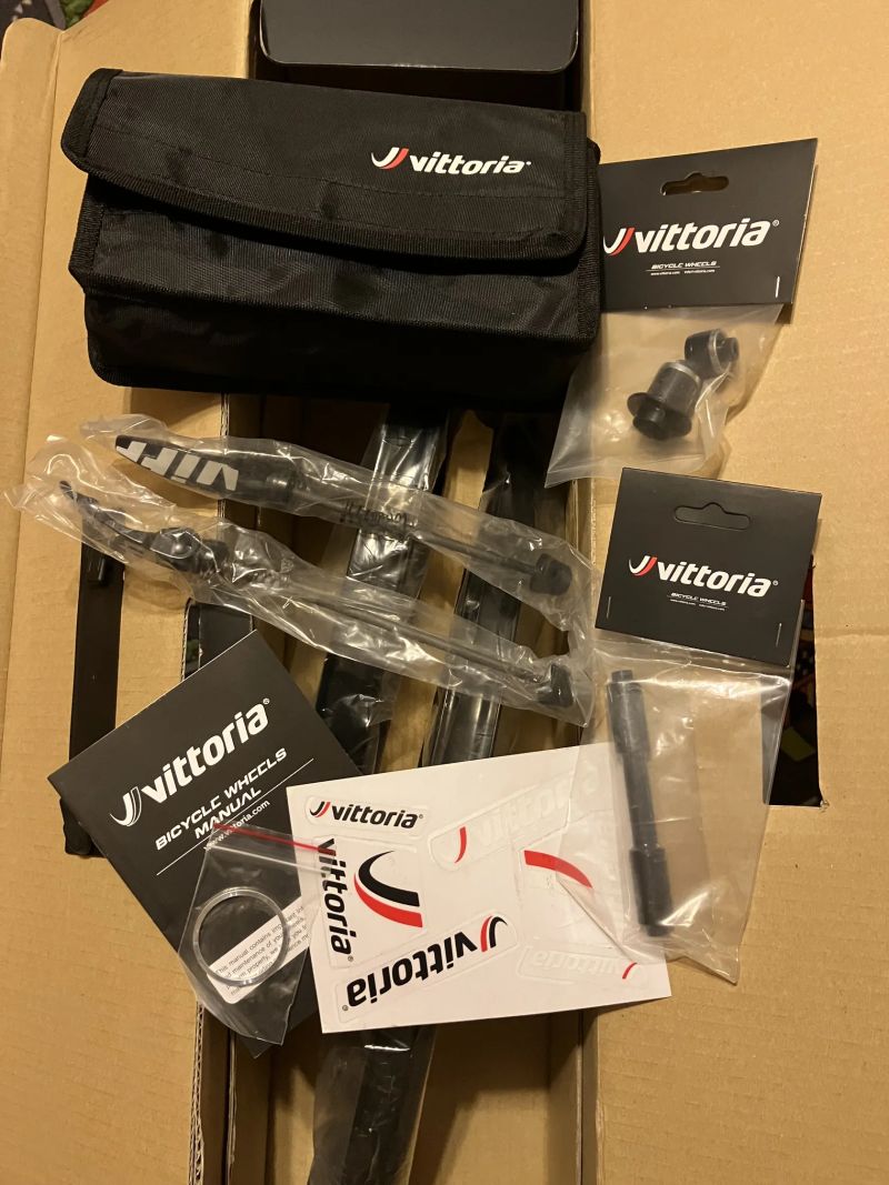 Zapletená kola VITTORIA Deamion Premium Alloy 29
