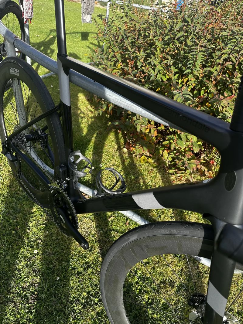 Cannondale Supersix evo disc 105 di2, vel 56, zipp 404