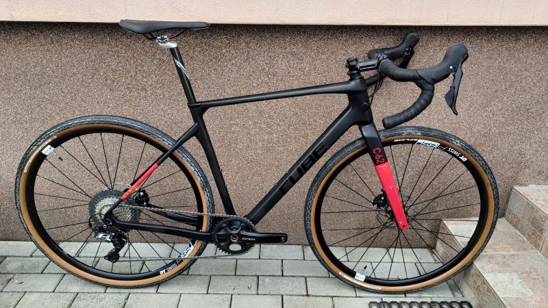 Nový Cube Nuroad C:62 Custom "M" 8,93kg