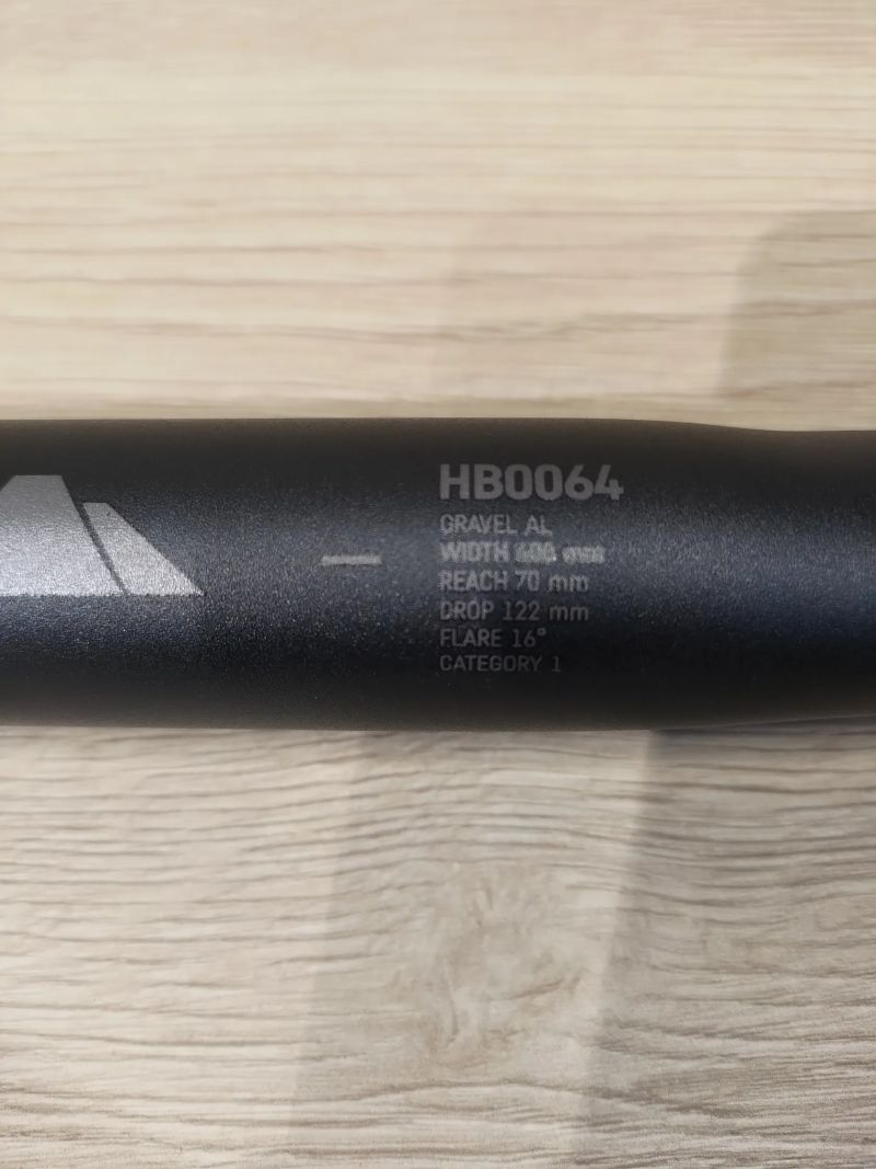 Gravel/silniční řídítka Canyon 400mm