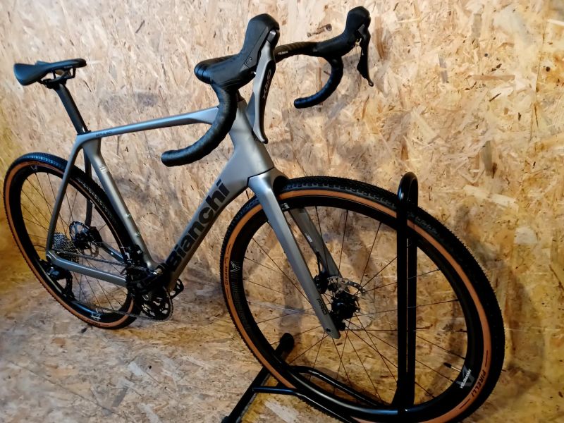 Gravel Bianchi Impulso Pro GRX 820 2x, 2025, velikost rámu L