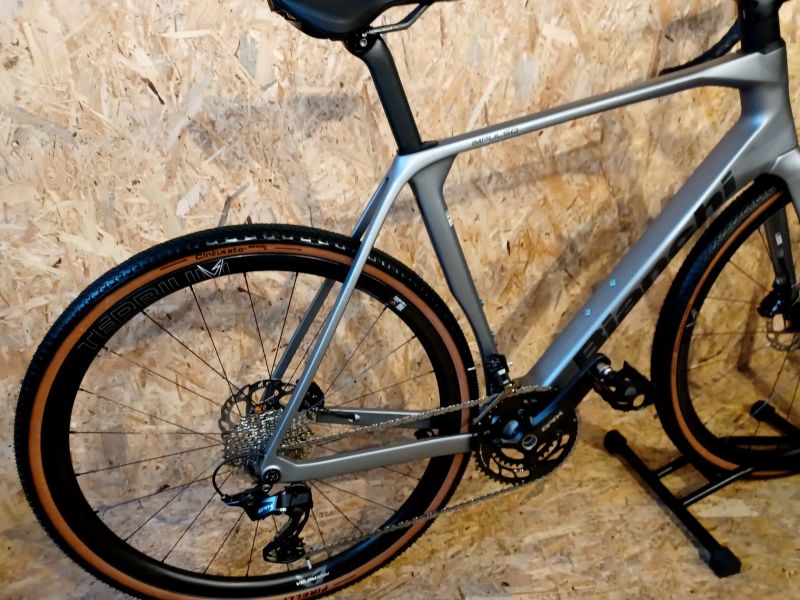 Gravel Bianchi Impulso Pro GRX 820 2x, 2025, velikost rámu L