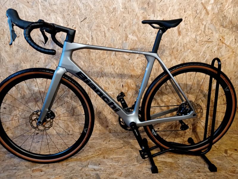 Gravel Bianchi Impulso Pro GRX 820 2x, 2025, velikost rámu L