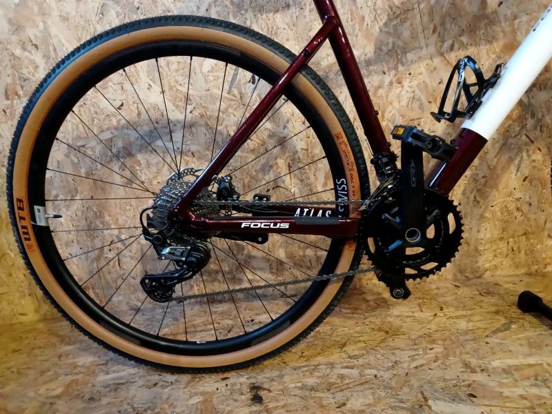 Gravel Focus ATLAS 6.8 velikost rámu M 