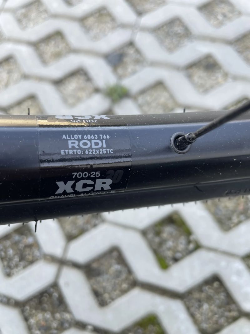 Gravel kola Rodi TLR