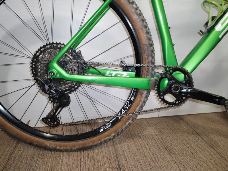 Superior CUSTOM LTD.