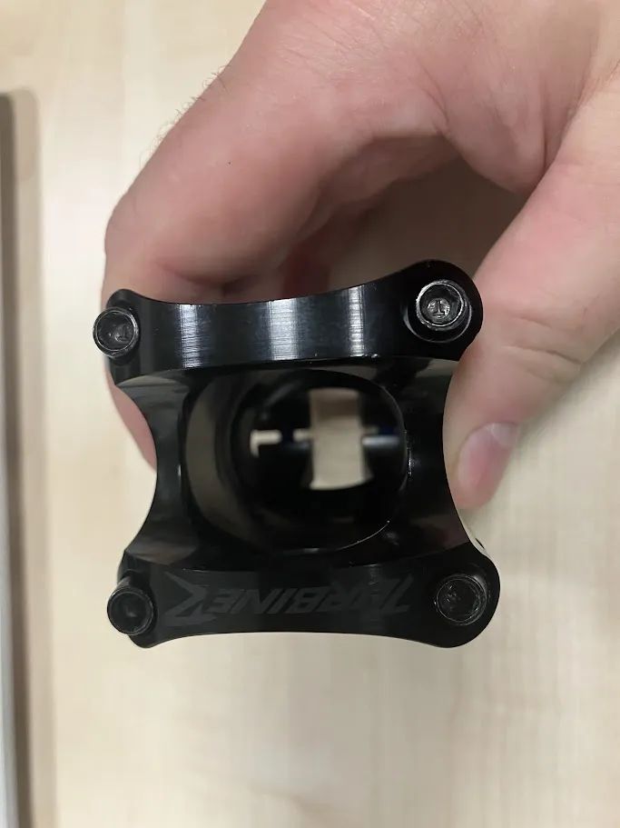 Race Face Turbine 60mm. pro řidítka průměr 35mm.