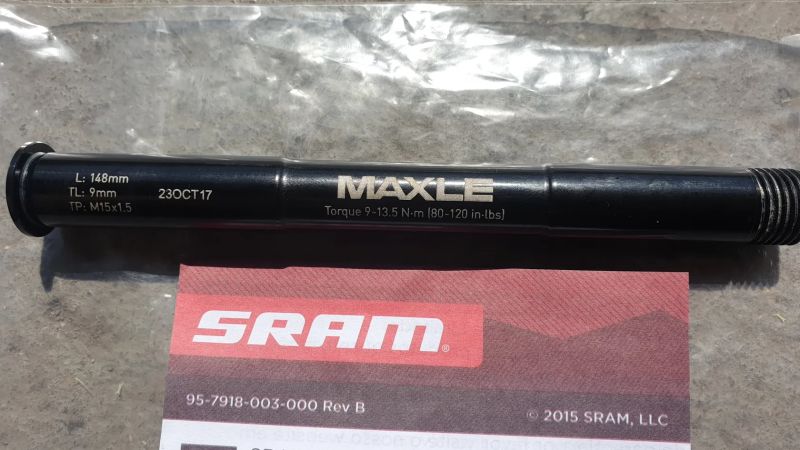 Pevná osa RockShox Maxle Stealth 15x100mm