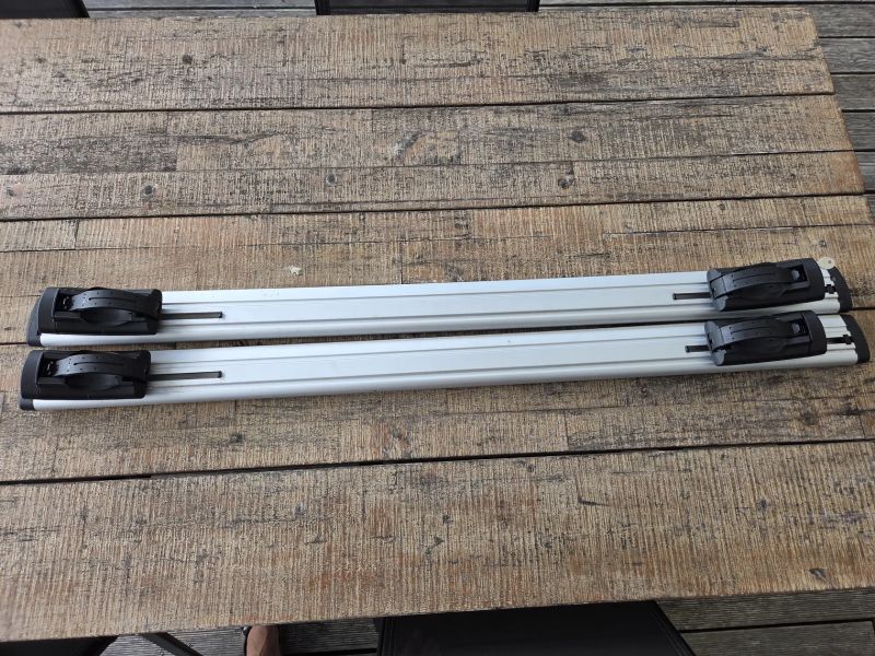 příčníky Thule 775