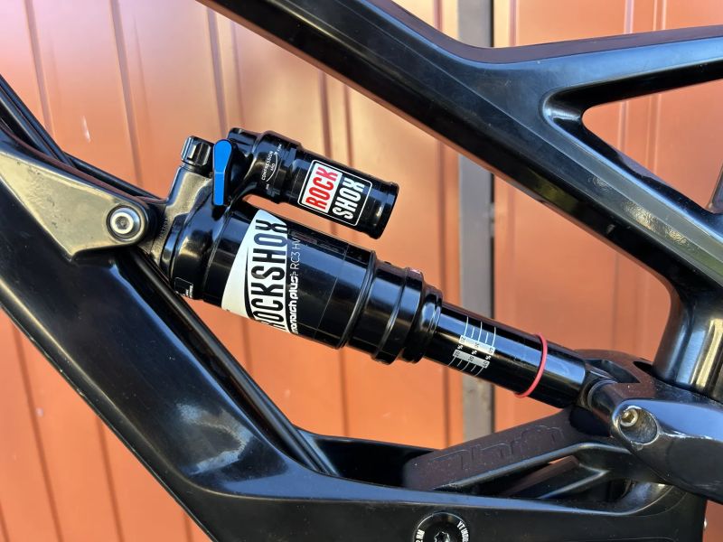 YT Industries Capra CF