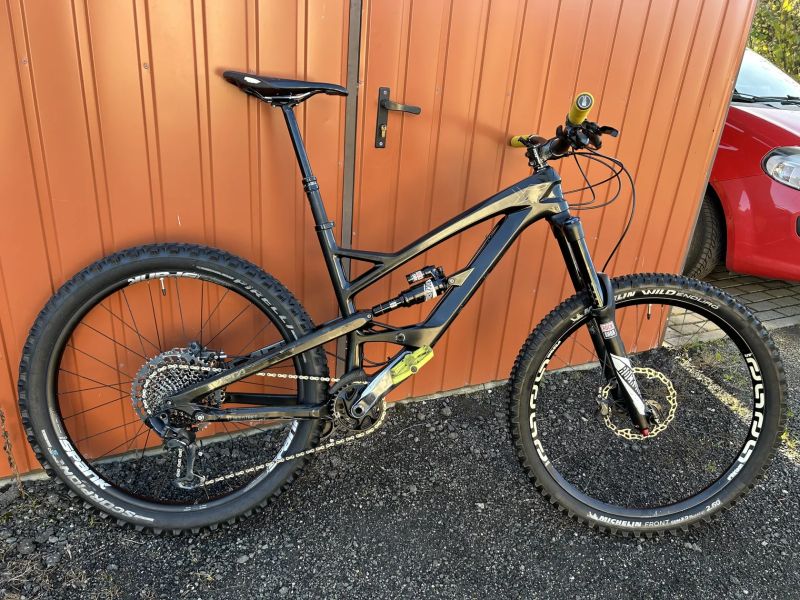 YT Industries Capra CF