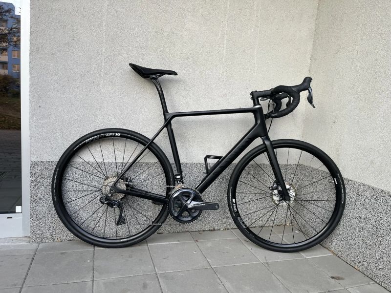 Canyon Endurace CF 8 Disc vel.L Ultegra Di2