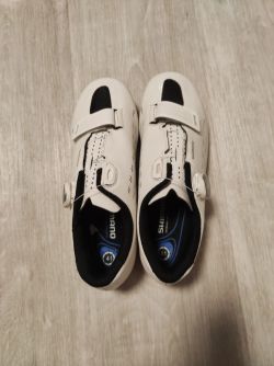 Tretry Shimano SH-RP501