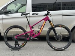 Santa Cruz Bronson 2025 CC X0 s Reserve Wheels, velikost MD