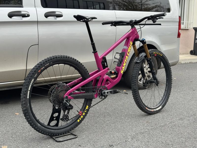 Santa Cruz Bronson 2025 CC X0 s Reserve Wheels, velikost MD
