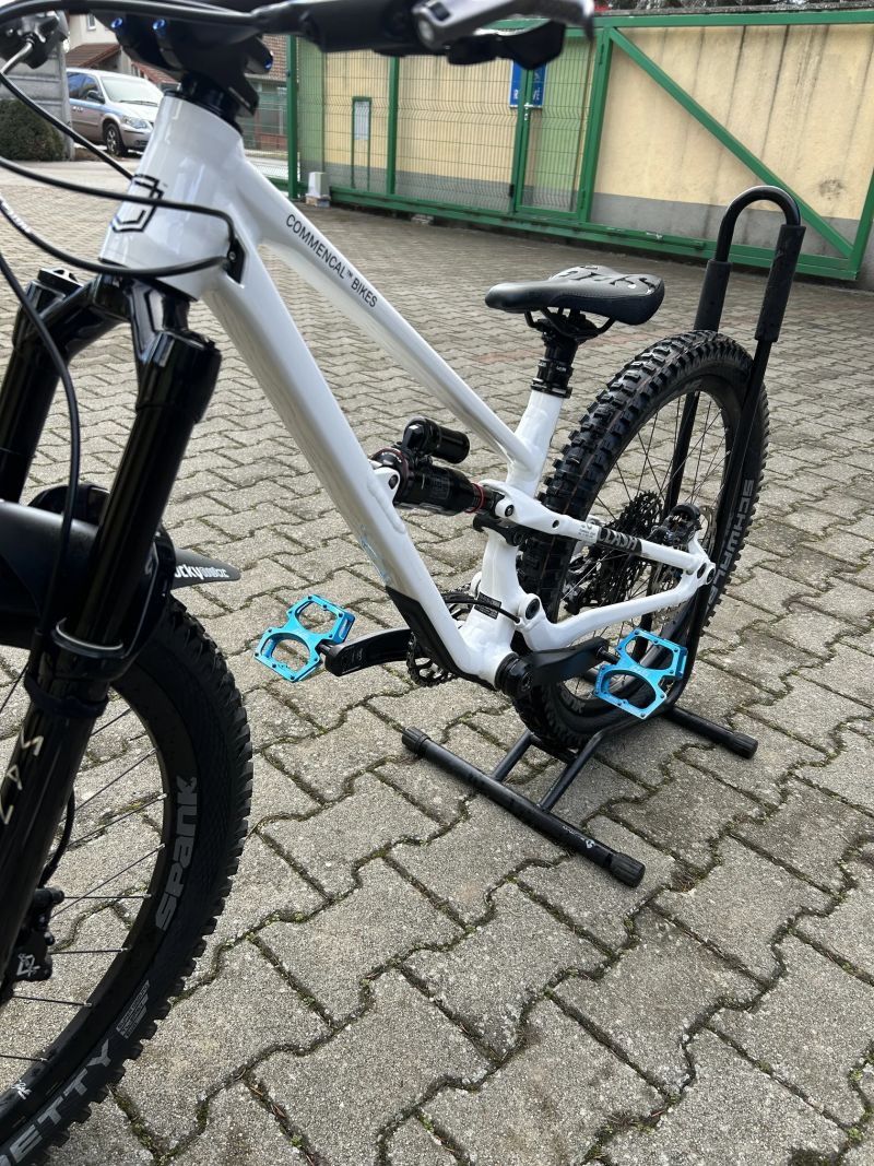 Commencal Clash 24 Pure White