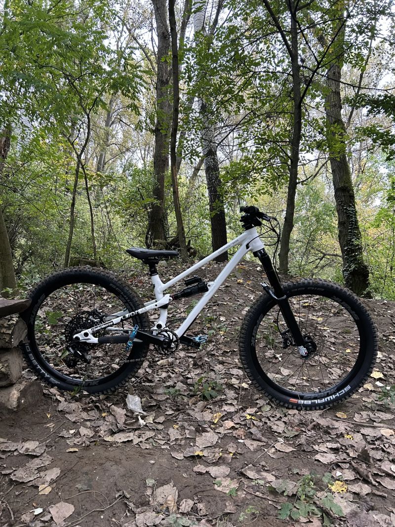 Commencal Clash 24 Pure White