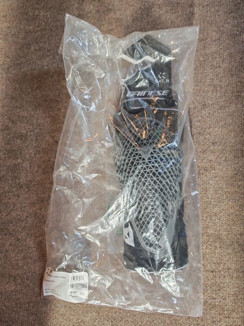 Dainese chrániče loktů M