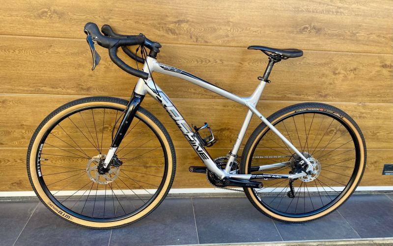 🔥🔥🔥 Rock Machine Gravelride 500 vel. L, Shimano GRX, doprava ZDARMA + roční záruka na rám 🤝🤝🤝