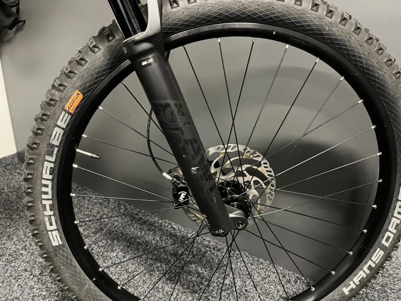 CUBE Stereo Hybrid ONE44 HPC RACE 800 vel.L 2025 1755km