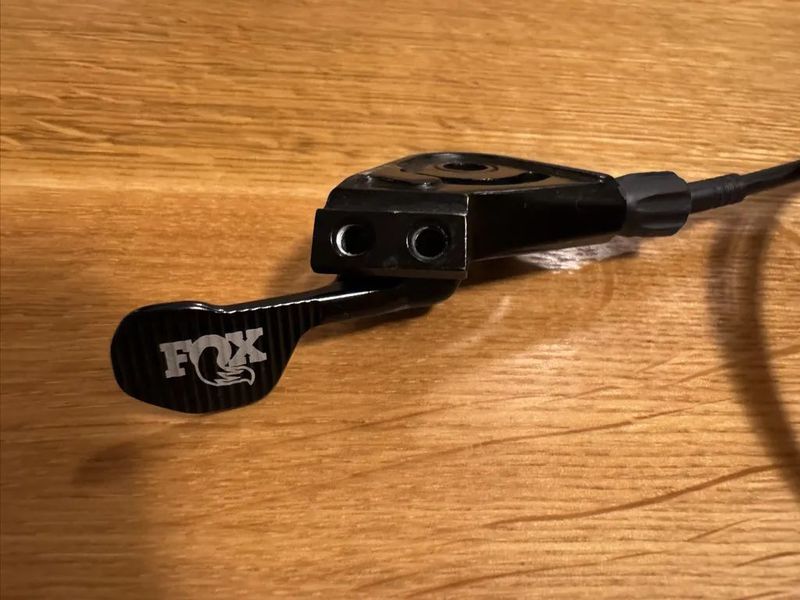 FOX Transfer 175 mm zdvih - teleskopická sedlovka - 31,6 mm průměr - včetně páčky