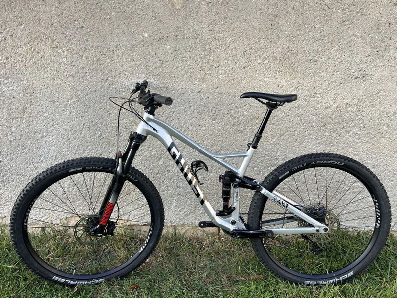 Ghost Slamr AL Base M