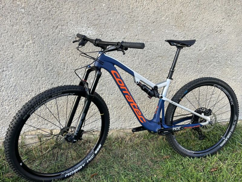 Corratec Revolution iLink Elite M