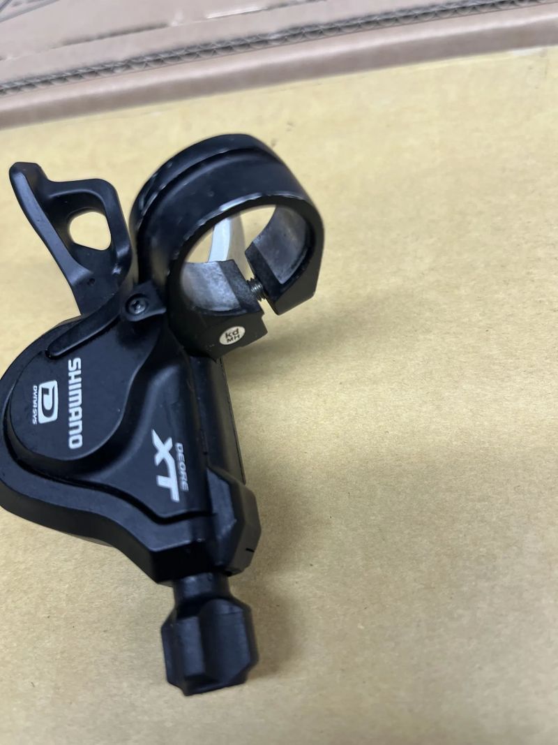 Řadící páčka Shimano XT SL-M780 - pravá 10r