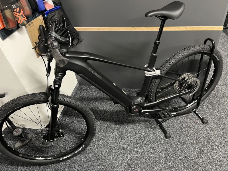 CUBE Reaction Hybrid PRO 800 vel.XL 2026 NOVÝ MODEL