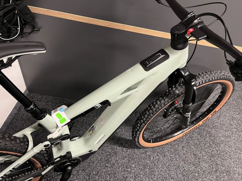 CUBE Stereo Hybrid ONE44 HPC RACE 800 vel.M a L 2026 NOVÝ MODEL