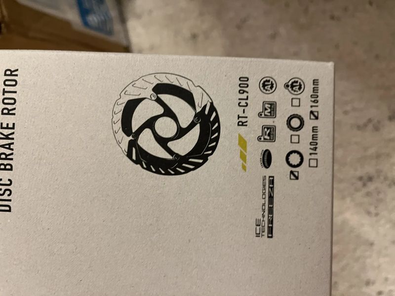 Sada Dura Ace Di2 Hydro 11s - nove komponenty