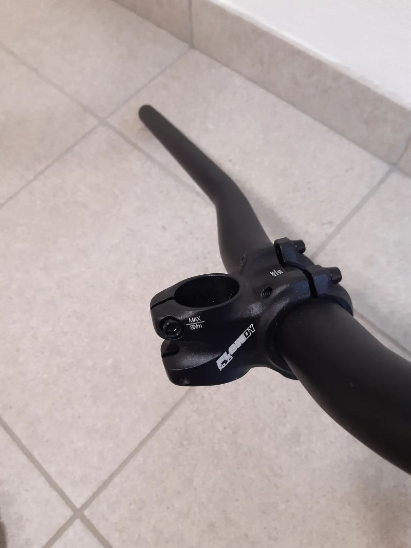 Riadidlá s predstavcom XLC Flowby