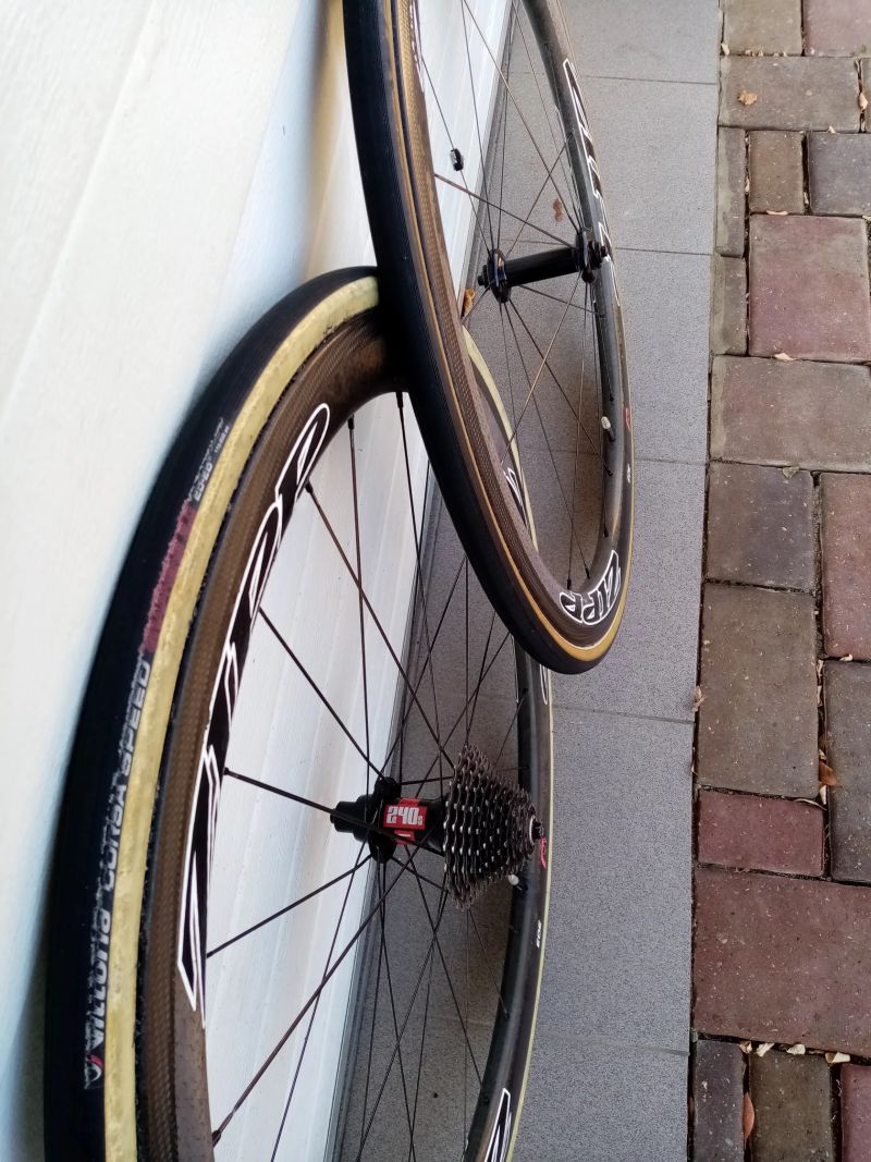 Karbon. Kola silniční, klasická, R.U. - Zipp, FFWD, Easton, Remerx 