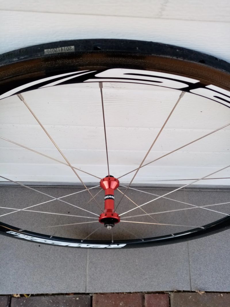 Karbon. Kola silniční, klasická, R.U. - Zipp, FFWD, Easton, Remerx 