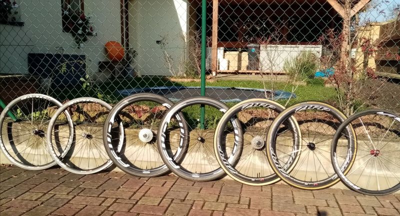 Karbon. Kola silniční, klasická, R.U. - Zipp, FFWD, Easton, Remerx 
