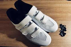 Van Rysel road 100, bílé vel. 43