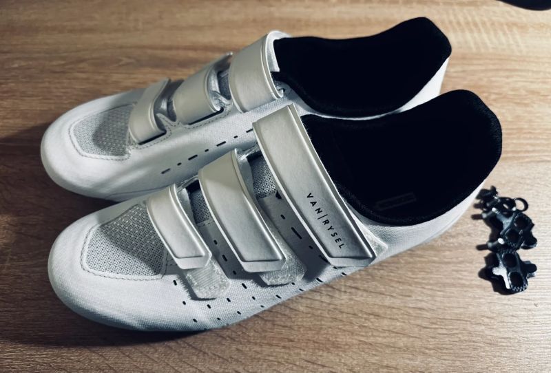 Van Rysel road 100, bílé vel. 43