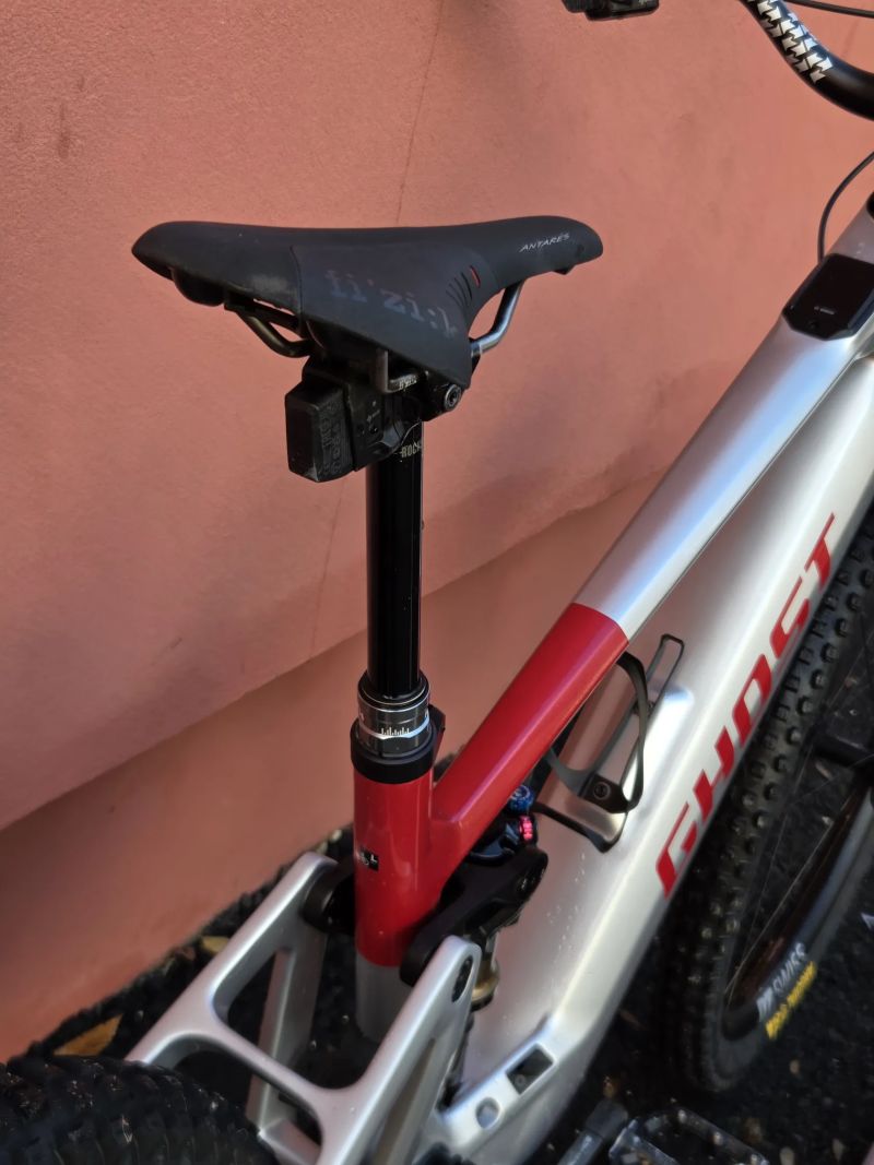 Ghost E-Riot CF custom