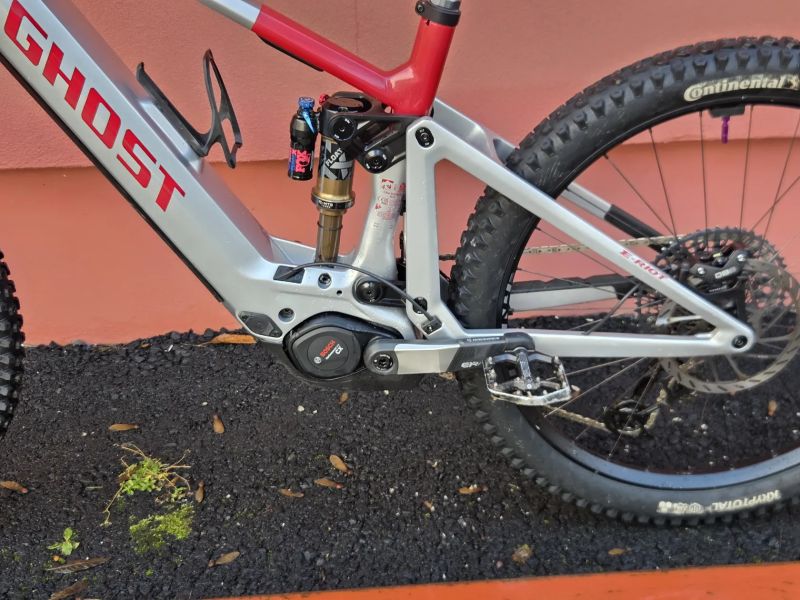 Ghost E-Riot CF custom